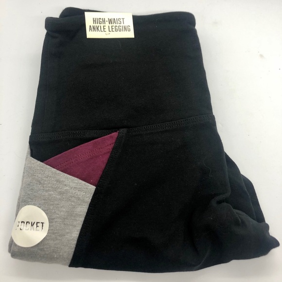 Victoria’s Secret PINK  NEW IN BAG  Leggings XS - Picture 1 of 5